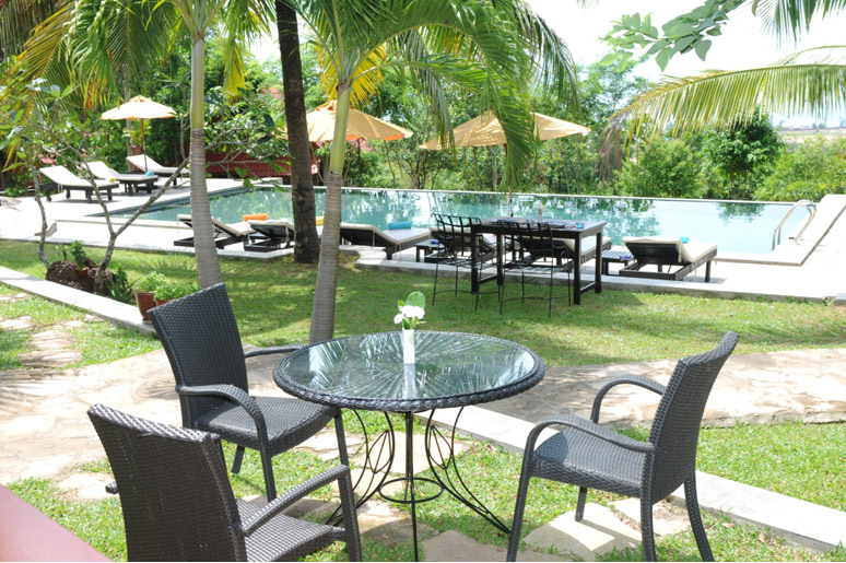 pagoda rocks courtyard